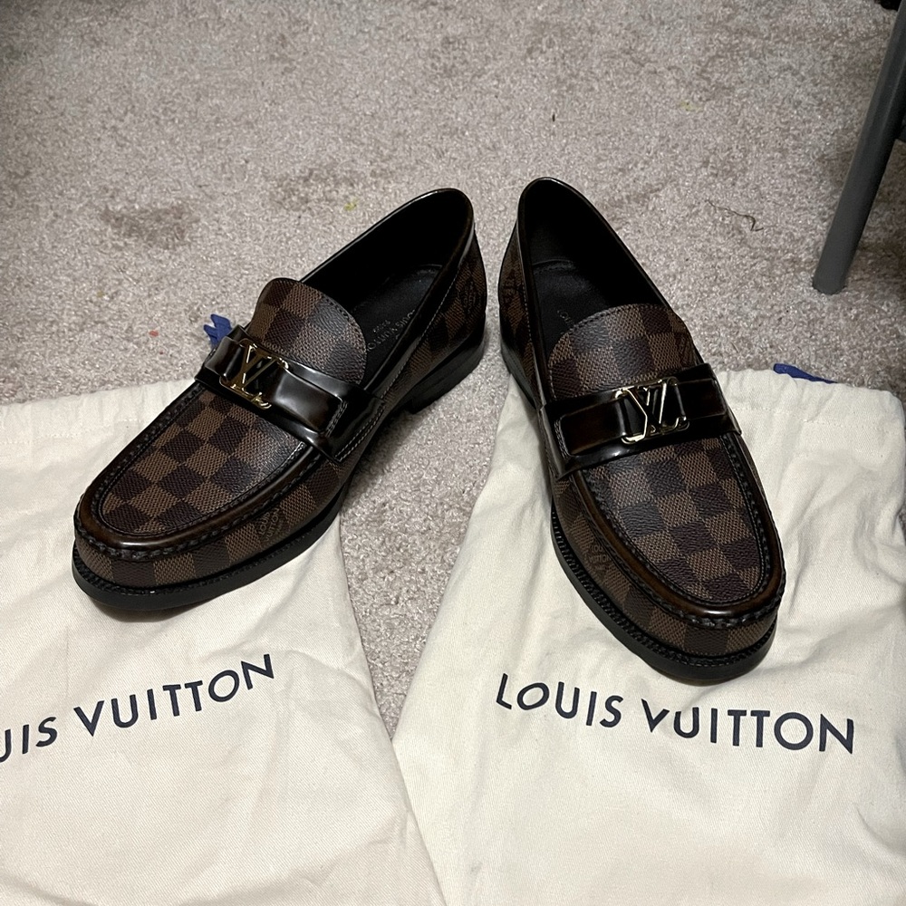 Louis Vuitton 5 1/2 men mayor loafers
